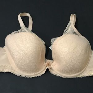 Chantelle bra size 36DD